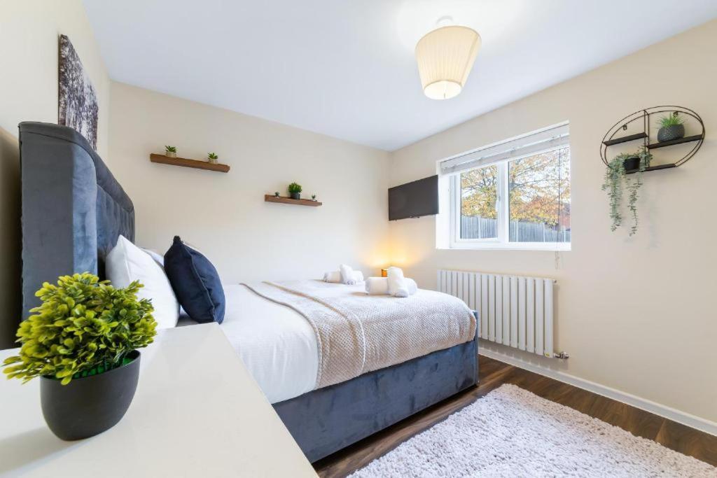 Twickenham Homes Айсълуърт Екстериор снимка