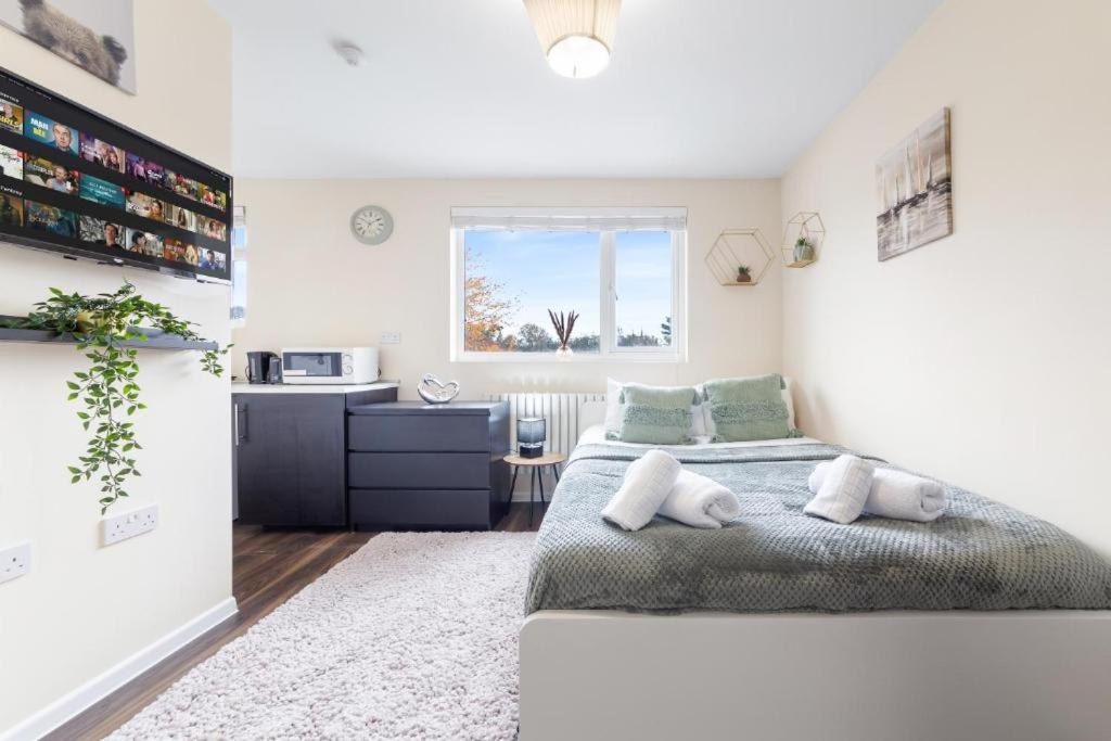 Twickenham Homes Айсълуърт Екстериор снимка