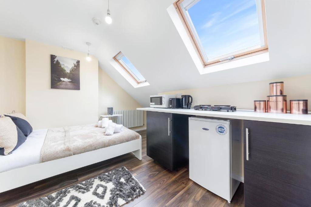 Twickenham Homes Айсълуърт Екстериор снимка