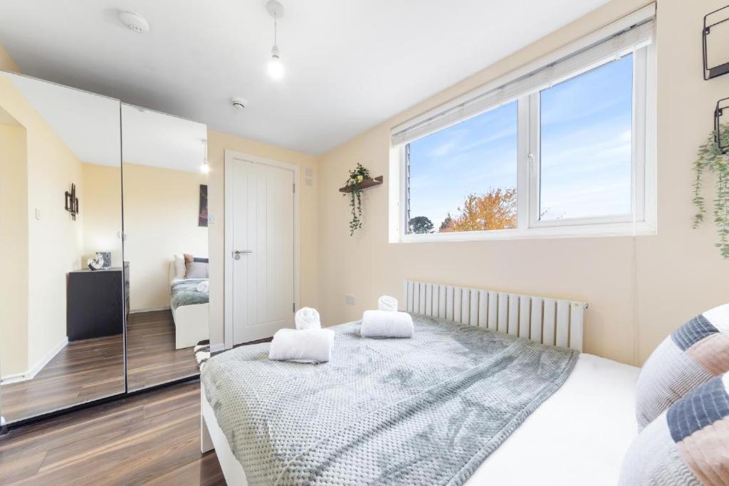 Twickenham Homes Айсълуърт Екстериор снимка